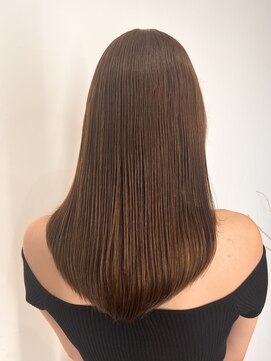 ウィクシー(wixy) 癖もまとまる、綺麗な質感カット！