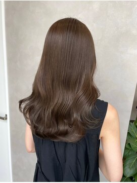 ロイ(Roi) 赤み消しオリーブグレージュ_ イルミナカラー_担当西村