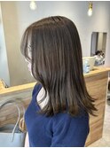 小辻 くびれヘア アッシュベージュ×アディクシーカラー
