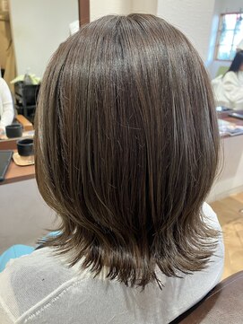 ヘアサロンヒナタ(hair salon Hinata) くびれミディアムスタイル