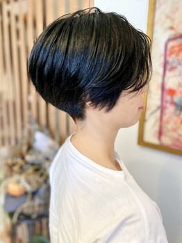 ミッキー(Micky)の写真/大人女性に似合う、落ち着きのある上品なショートをご提案♪女性スタッフのみのプライベートサロン＊