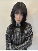 シャギー黒髪ロングウルフカットロングレイヤーカットクラゲ
