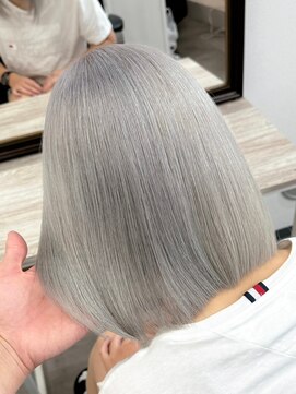 ロイス 神宮前(ROIS) ミルクティーベージュ/ダブルカラー/ケアブリーチ/ハイトーン