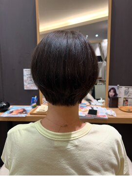 テラスアヴェダ 福岡パルコ店(Terrace AVEDA) 首元すっきりマッシュショート