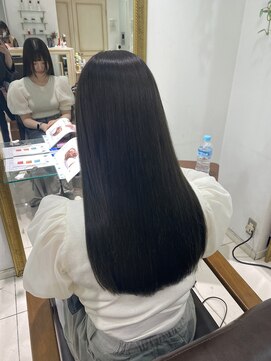 フォルテ 表参道店(FORTE) ツヤ感たっぷりカラー！