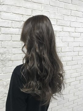 ディープグレイ