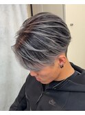 ホワイトシルバーアッシュバレイヤージュツーブロセンターパート