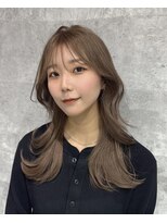 アンダーバーホワイト(_WHITE)&nbsp;艶髪／ヨンモリレイヤー