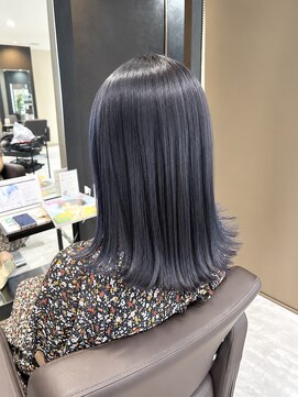 リオリス ヘア サロン(Rioris hair salon) ネイビーブルー／ブルーブラック／ミディアム