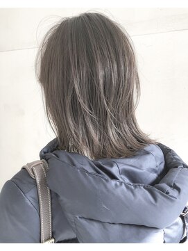 ヘアーアンドアトリエ マール(Hair&Atelier Marl) 【Marl】上品なグレージュブラウンのミディアムスタイル♪