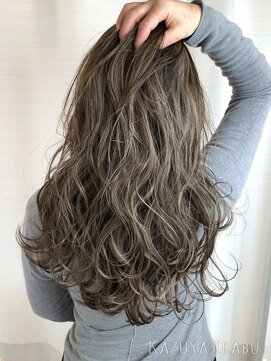 アービング(a'bing) ベーシックハイライト 抜け感アッシュベージュ