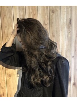 リヴィーダ(LIVIDA) 抜け感グレージュ