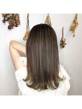 ウル(Ulu) バレイヤージュ