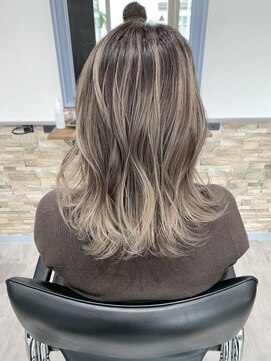 レガーロ(Re:galo) エアータッチ×ホワイトグレージュ【桶川駅/Aujua】