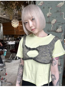 スリー(three) ホワイトBOB