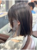 ミディアムボブ×インナーカラー