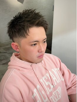 ガラテア(Galatea)の写真/経験豊富な男性スタイリストが担当。計算されたデザイン力で、周りと差をつけONもOFFもキマるStyleに...。