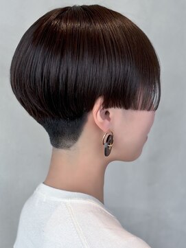 オーク 学芸大学(OAK) 刈り上げ ぷつっとボブ ハンサムショート マッシュショート