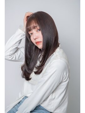 ルフュージュ バイ プロデュース 相模大野店(Refuge by Produce) チョコレートブラウン/レイヤーカット/ストレートロング