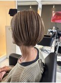ショートボブ