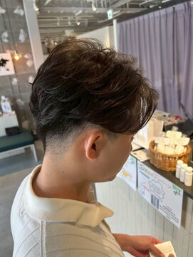 ギネス(Giness) スパイキーショート大人ナチュラルフェード