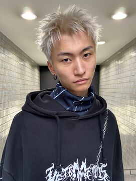 ニーィ バイ カータ(Niii by CARTA) ハイトーンスパイキーショート