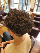 サムソンアンドデリラジェイエル(SAMSON&DELILA JL)&nbsp;メンズパーマの王道！強めのカールでくるクシュに！