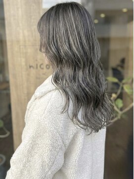 ニコリヘアワークス(nicori hair works) ロング×ハイトーン×フォギーベージュ1