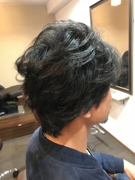 ちいさな美容室 庵(an) クセ毛を生かした動きのあるメンズパーマスタイル
