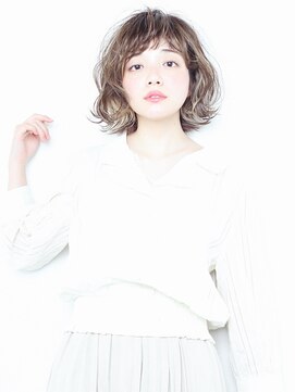 イリス(Iris.) シアーウェーブボブ