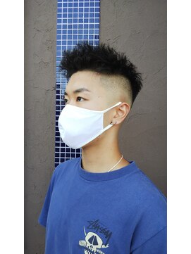 トバ(TOBA) スキンフェード/ツイストピンパーマ