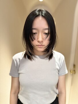 マーシィ(MARCIE) 顔周りレイヤースタイル