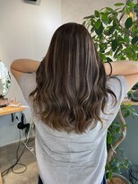 ミチ ノア(mich-nor-)&nbsp;細めだけどしっかりハイライト◎20代30代40代