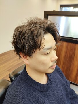 カルム 西日暮里(Calme) センターパート/マッシュウルフ/スパイラルパーマ