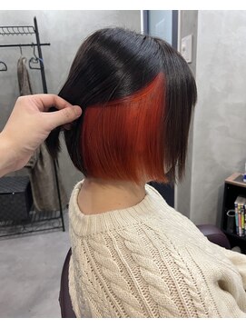 ヲタクに美容室は難しい。 インナーカラー×チャームオレンジ