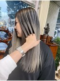 《momoka》バレイヤージュホワイトハイトーンブリーチ横浜
