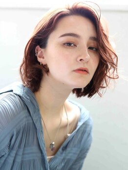 C33 四日市の写真/【近鉄四日市】《ダメージレスで透明感のある艶カラー》頭皮や髪に優しく、芯から潤いを与え上品な質感に◇