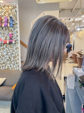 ネオリーブアイム 横浜西口店(Neolive aim) 立体感のある大人シャドールーツ切りっぱなし横浜【成田】