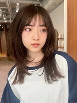 ノイカーム(noi Calm)&nbsp;顔周りレイヤーカットくびれヘアミルクティーベージュカラー