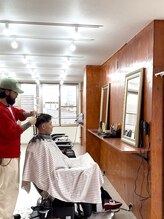 マンツーマンなので一人のスタイリストがすべて担当します◎［三軒茶屋/Men’s/メンズ/眉毛/フェード］