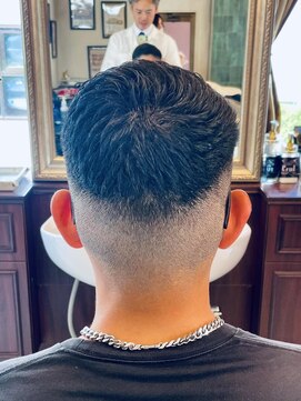 グレイスフルバーバーロンドン 大宮店(Graceful Barber London) 【20代 男性】ロンドン0.8フェード（大宮/バーバー）