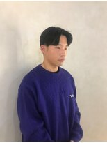 ウノプリールヴァモス(unopulir Vamos)&nbsp;センターパート刈り上げショート