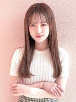 カルフール ロハス 草加東口店(Carrefour LOHAS) ライトブラウン・ロング・内巻き・清潔感ヘア・フェミニンヘア