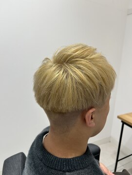 アリーナ 船橋日大前店(arena) ブリーチオンカラーでブロンドな感じに