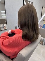 ウィズバイケンジ(Wiz by KENJE)&nbsp;ナチュラルブラウン×艶ミディアムレイヤー