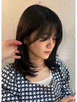 ナループロア ルームー(Nalu pu loa ROOMOO)&nbsp;耳かけが可愛い！韓国ミディアムレイヤースタイル/韓国ヘアk
