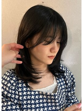 ナループロア ルームー(Nalu pu loa ROOMOO) 耳かけが可愛い！韓国ミディアムレイヤースタイル/韓国ヘアk