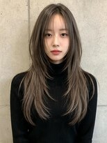 エイチ ウルフカット 大阪梅田(811)&nbsp;マッシュウルフパーマ切りっぱなしボブクラゲヘアーウルフパーマ