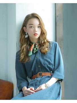 ロンド 表参道店(Lond) ダブルカラーで叶えるベージュアッシュカラー