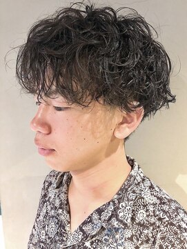 ヘアー アイス ルーチェ(HAIR ICI LUCE) マッシュ 黒髪パーマ 刈り上げ 無造作ヘア 担当 井上